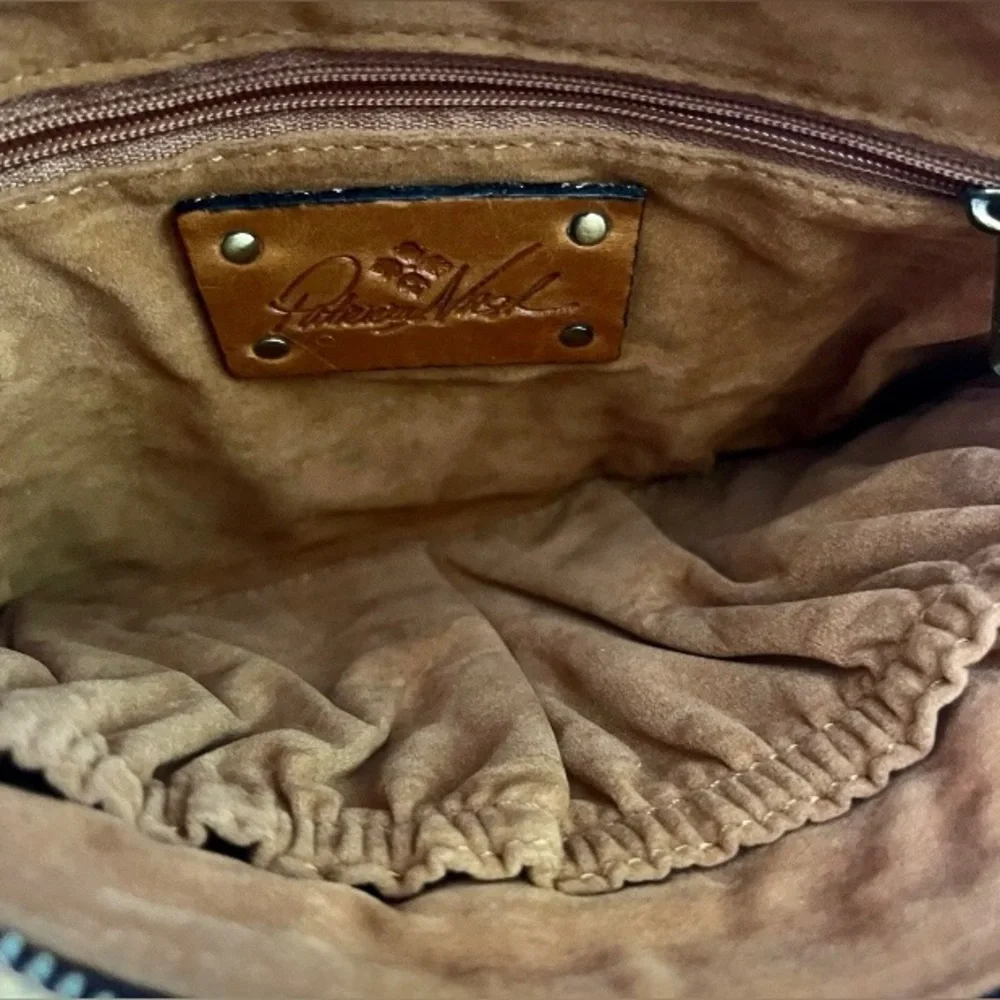 New Patricia Nash Cassini Tooled Leather Wristlet Cosmetic Bag Florence Brown